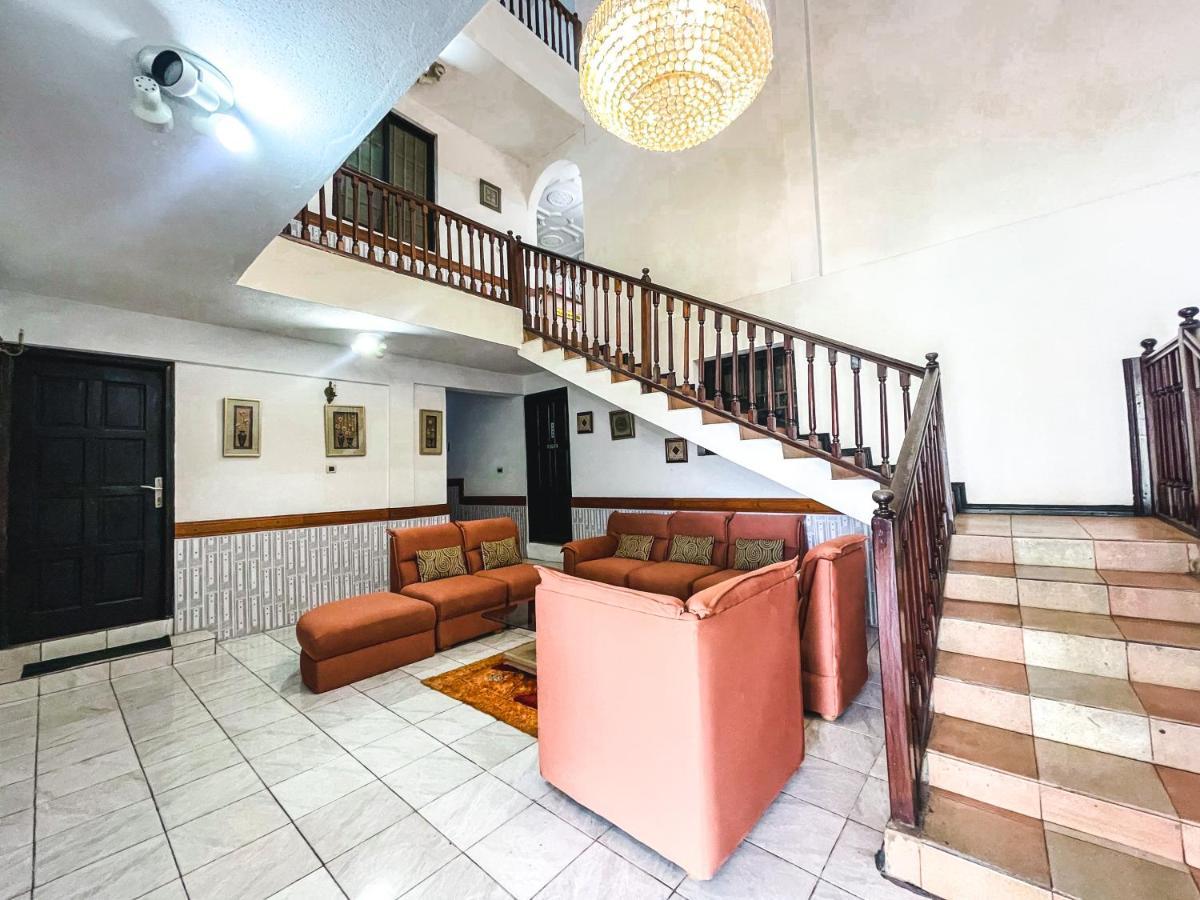 Hill View Hotel Mccarthy Hills Botianaw Экстерьер фото