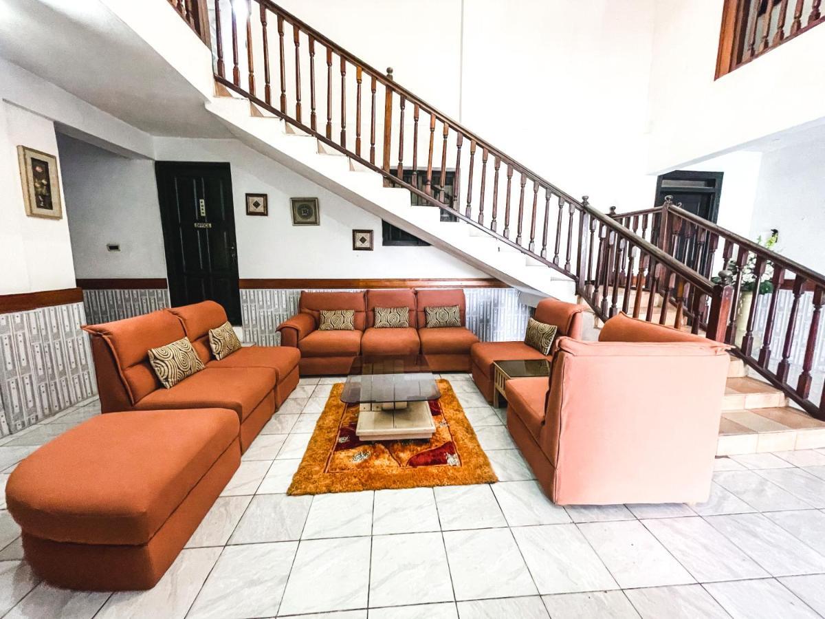 Hill View Hotel Mccarthy Hills Botianaw Экстерьер фото