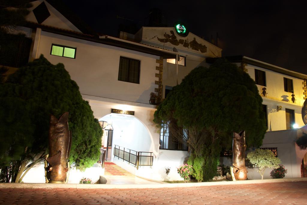 Hill View Hotel Mccarthy Hills Botianaw Экстерьер фото
