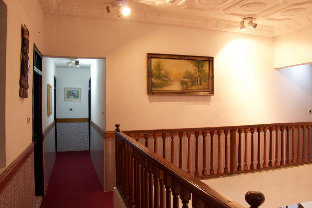 Hill View Hotel Mccarthy Hills Botianaw Экстерьер фото