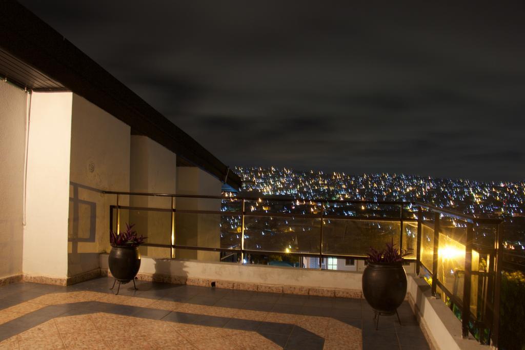 Hill View Hotel Mccarthy Hills Botianaw Экстерьер фото